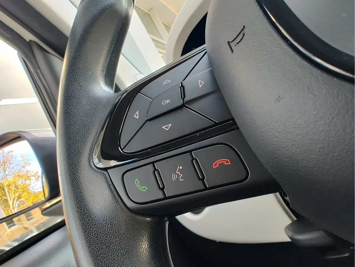 1.0 HYBRID CROSS Airco | Carplay/Android | Regensensor | Parkeersensoren