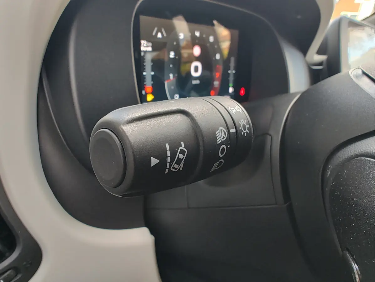 1.0 HYBRID CROSS Airco | Carplay/Android | Regensensor | Parkeersensoren