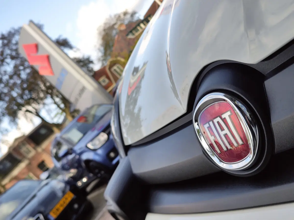 1.0 HYBRID CROSS Airco | Carplay/Android | Regensensor | Parkeersensoren