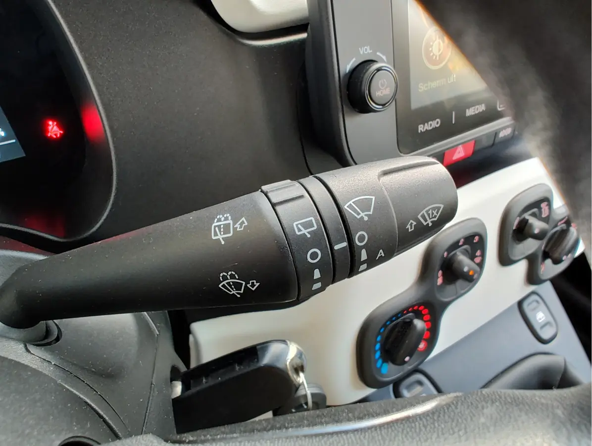 1.0 HYBRID CROSS Airco | Carplay/Android | Regensensor | Parkeersensoren