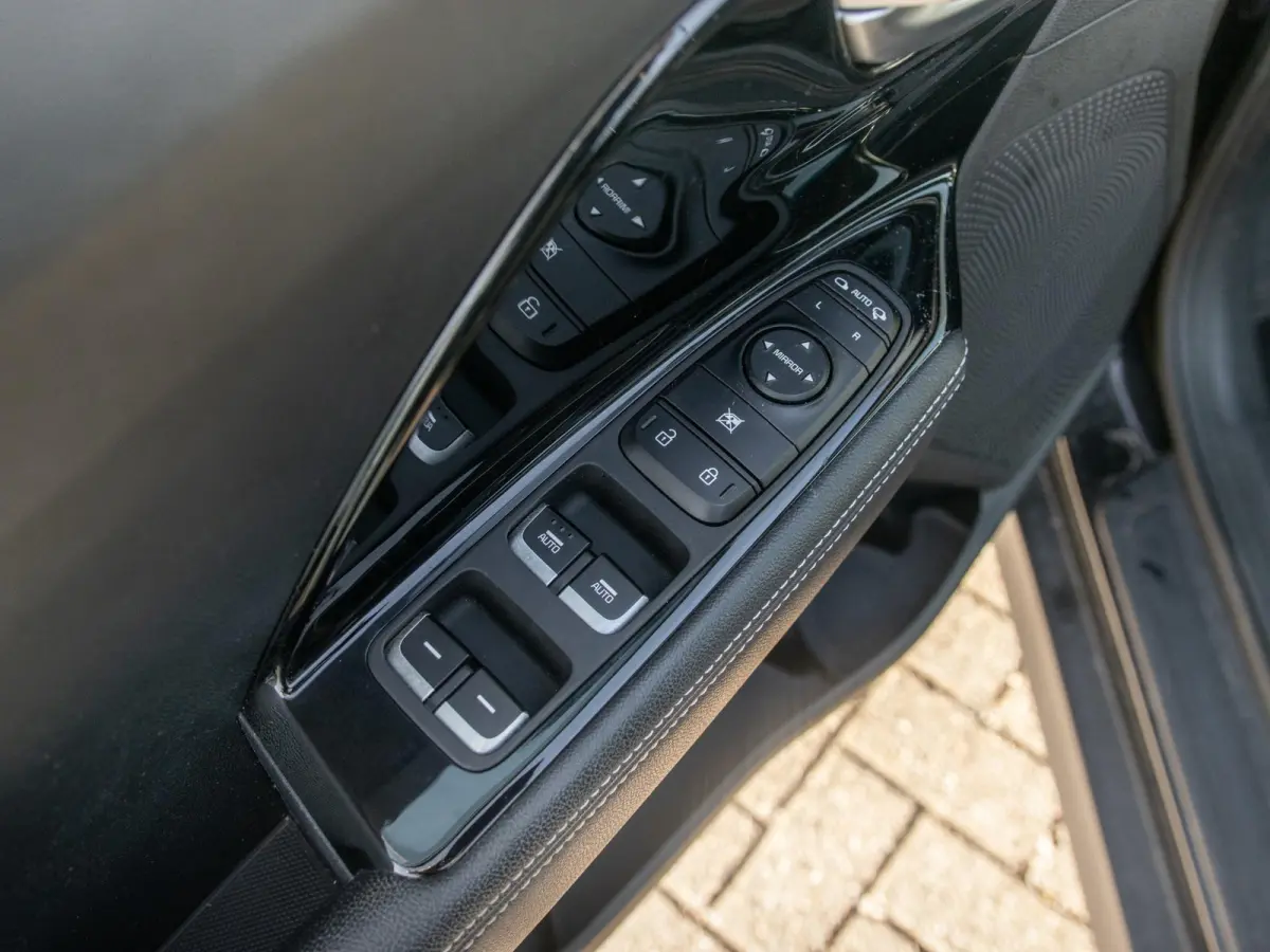 DynamicPlusLine 64 kWh l Stoel Stuur verwarming l Long Range l Schuif kanteldak