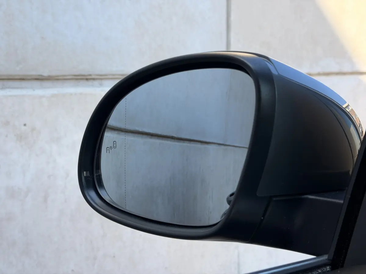 2.0 TSI FR DSG Pano 7P Trekh ACC Camera Keyless Massage 220PK