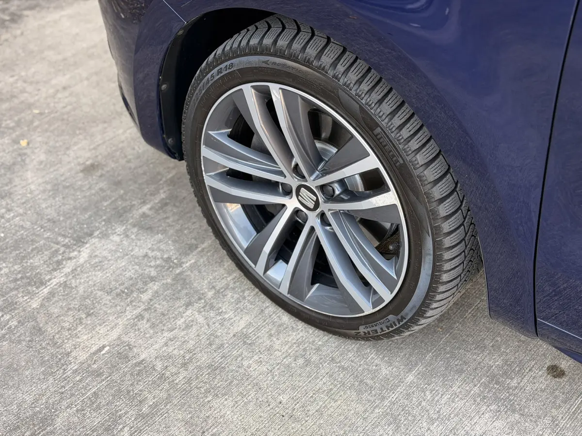 2.0 TSI FR DSG Pano 7P Trekh ACC Camera Keyless Massage 220PK