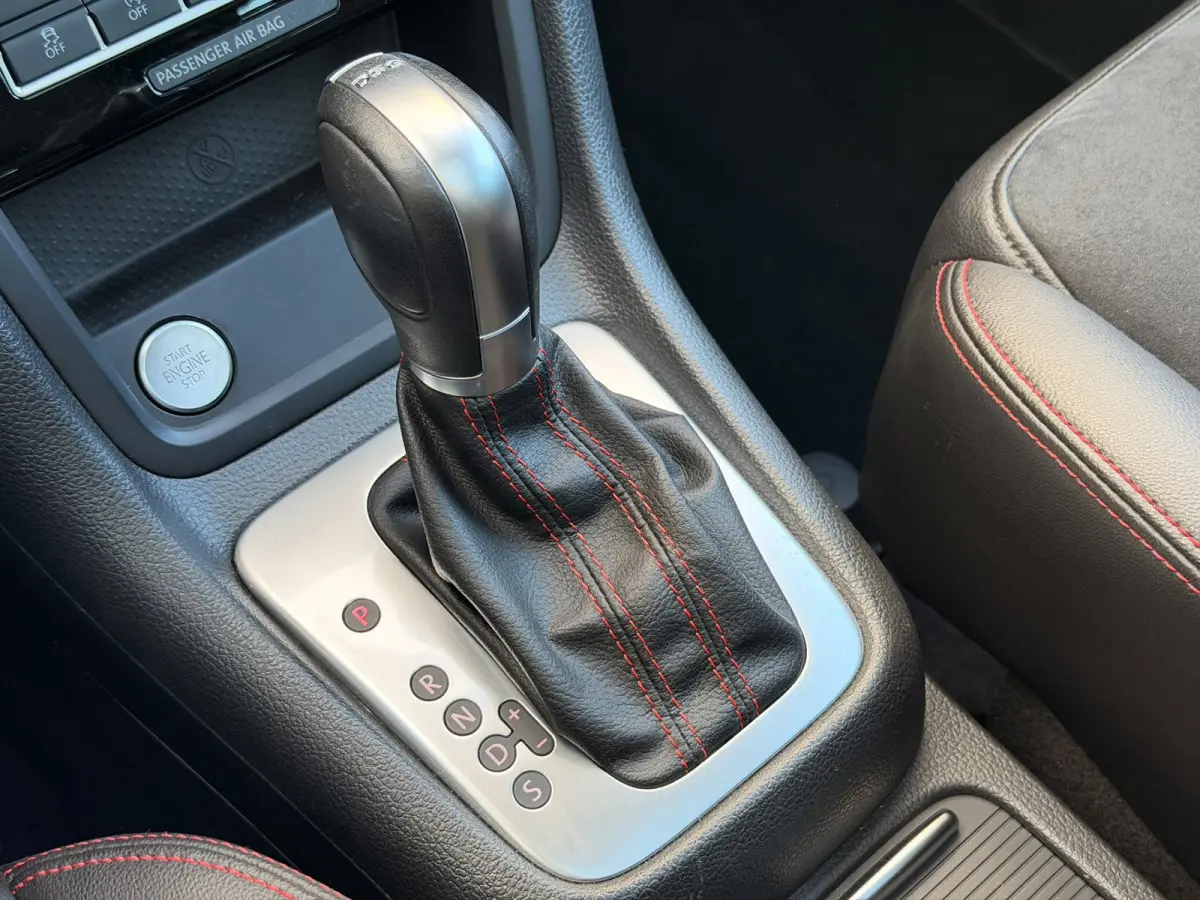 2.0 TSI FR DSG Pano 7P Trekh ACC Camera Keyless Massage 220PK