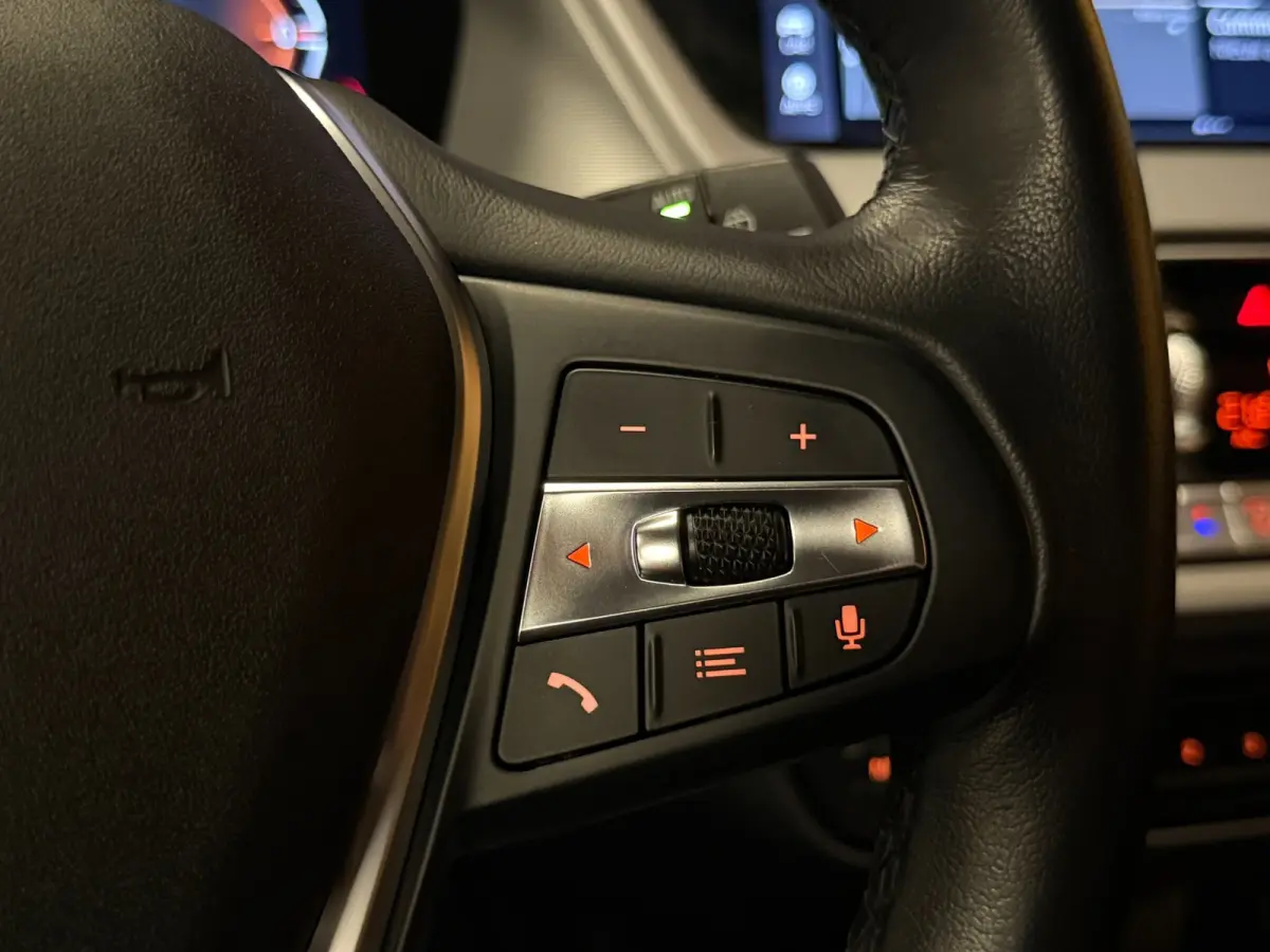 118i Executive Edition Automaat Carplay LED PDC
