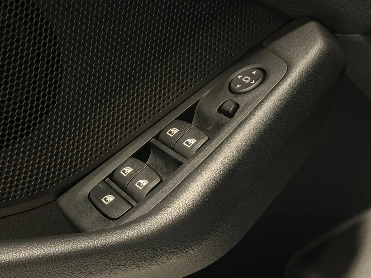 118i Executive Edition Automaat Carplay LED PDC