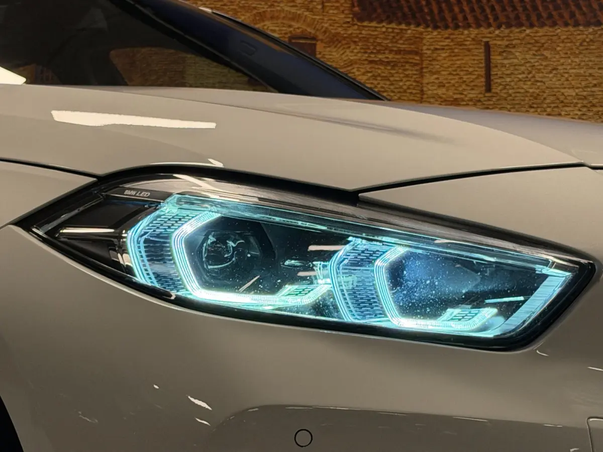 118i Executive Edition Automaat Carplay LED PDC