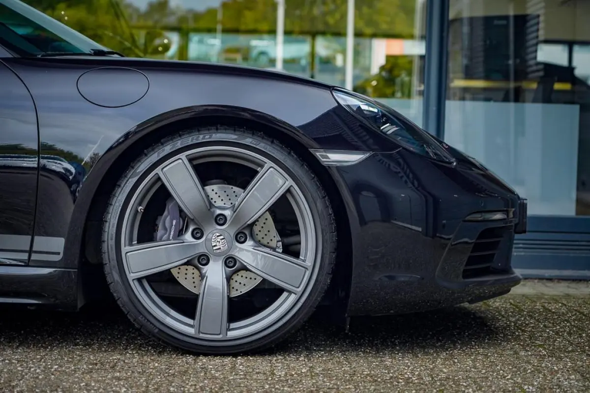 2.0 T / NL Auto / 18-Voudig / Carplay / Approved / Camera