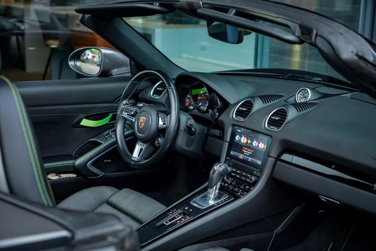 2.0 T / NL Auto / 18-Voudig / Carplay / Approved / Camera