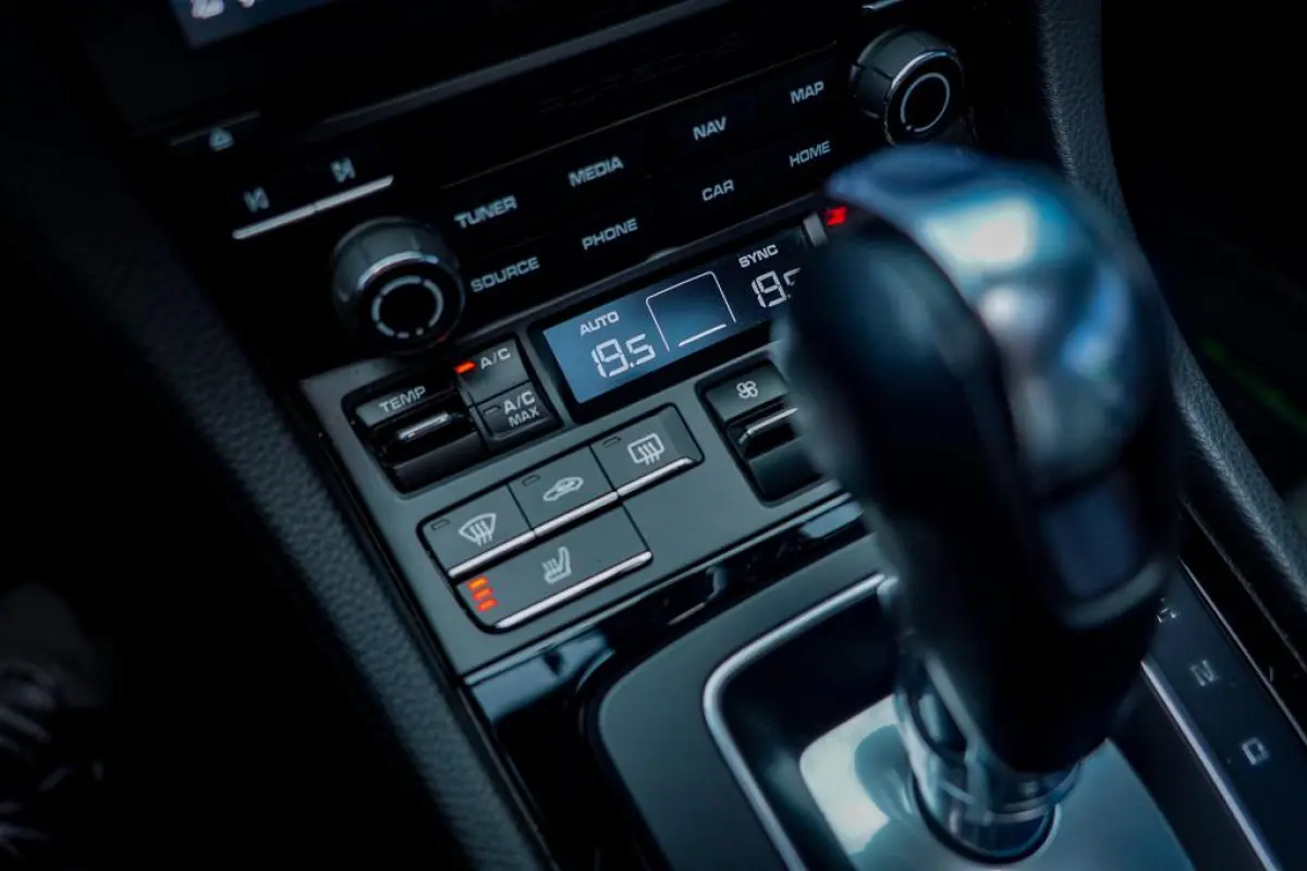 2.0 T / NL Auto / 18-Voudig / Carplay / Approved / Camera
