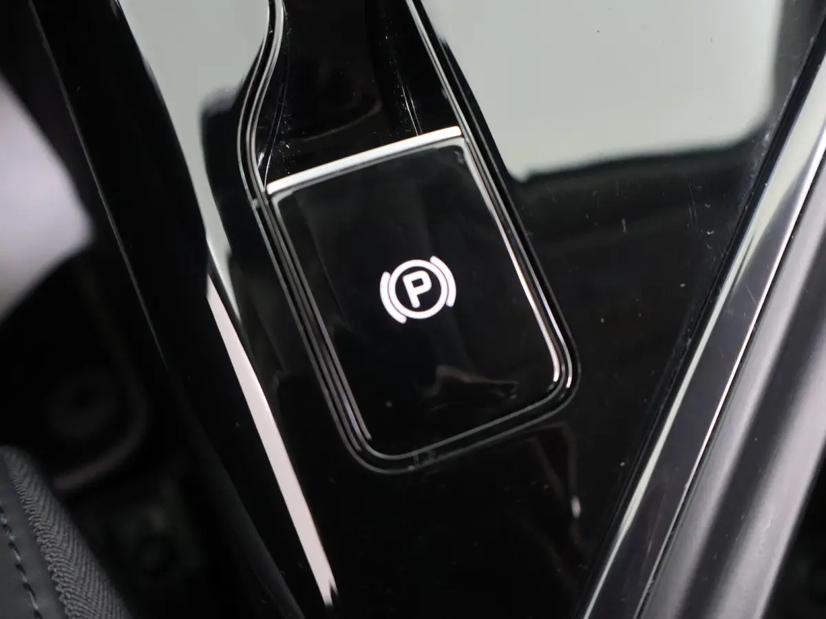 1.6 GDi Hybrid DynamicLine | Adaptieve Cruise Control | Navigatie | Climate Control | Parkeercamera |