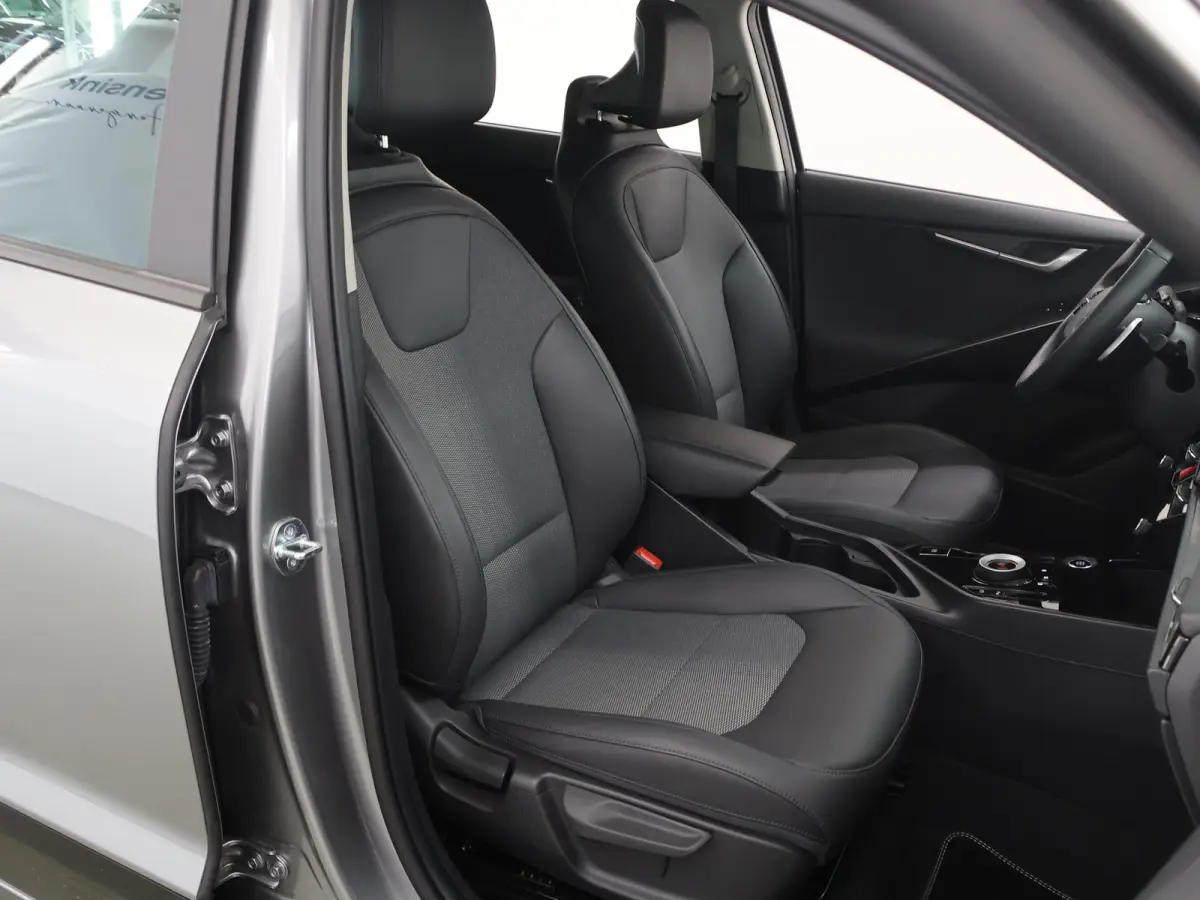 1.6 GDi Hybrid DynamicLine | Adaptieve Cruise Control | Navigatie | Climate Control | Parkeercamera |
