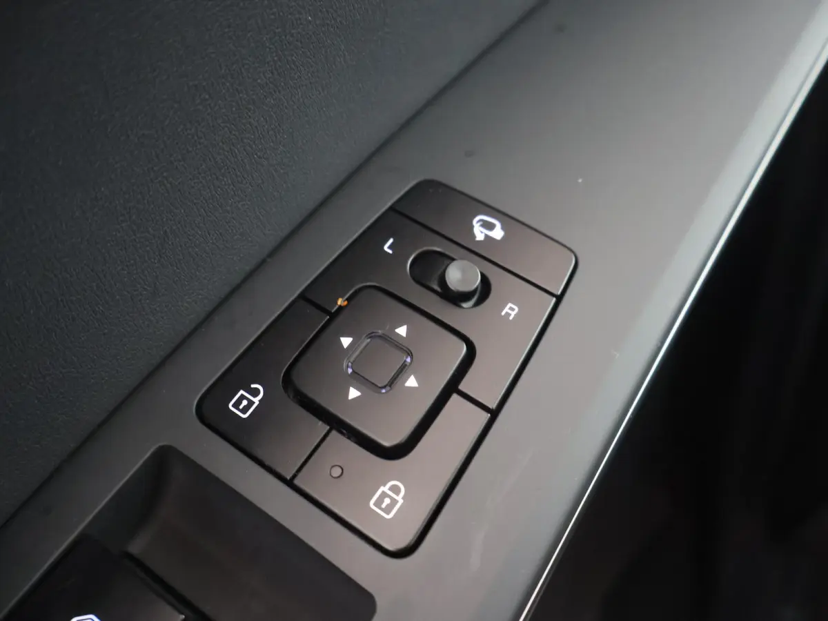 1.6 GDi Hybrid DynamicLine | Adaptieve Cruise Control | Navigatie | Climate Control | Parkeercamera |