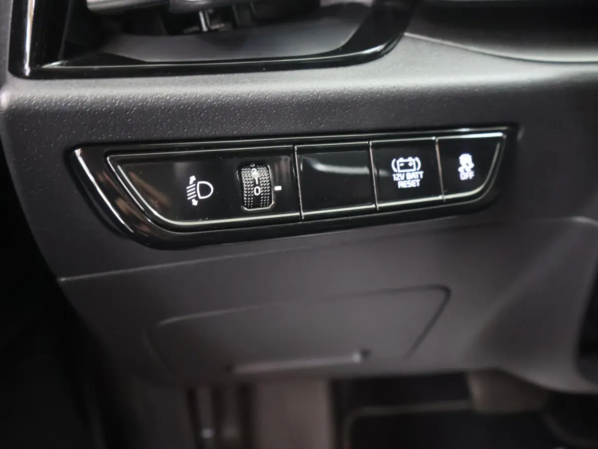 1.6 GDi Hybrid DynamicLine | Adaptieve Cruise Control | Navigatie | Climate Control | Parkeercamera |