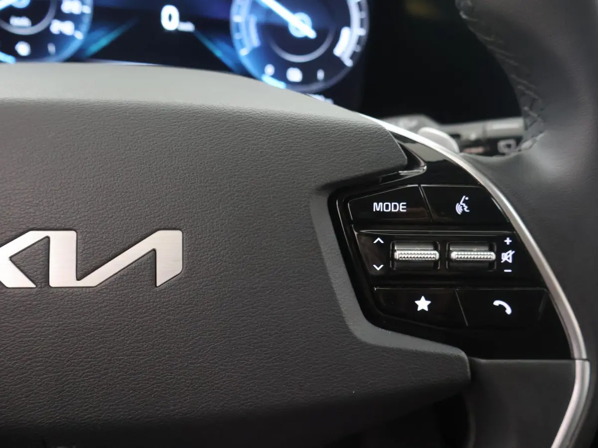 1.6 GDi Hybrid DynamicLine | Adaptieve Cruise Control | Navigatie | Climate Control | Parkeercamera |