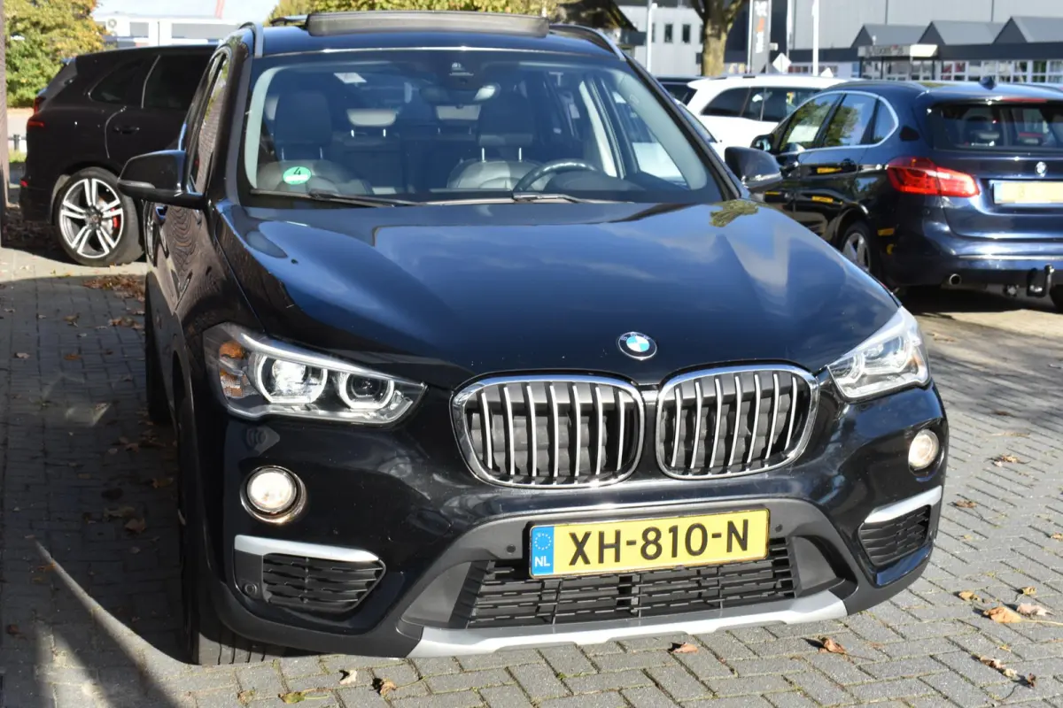 18d 150PK LEDER PANODAK LED LMV NAVI