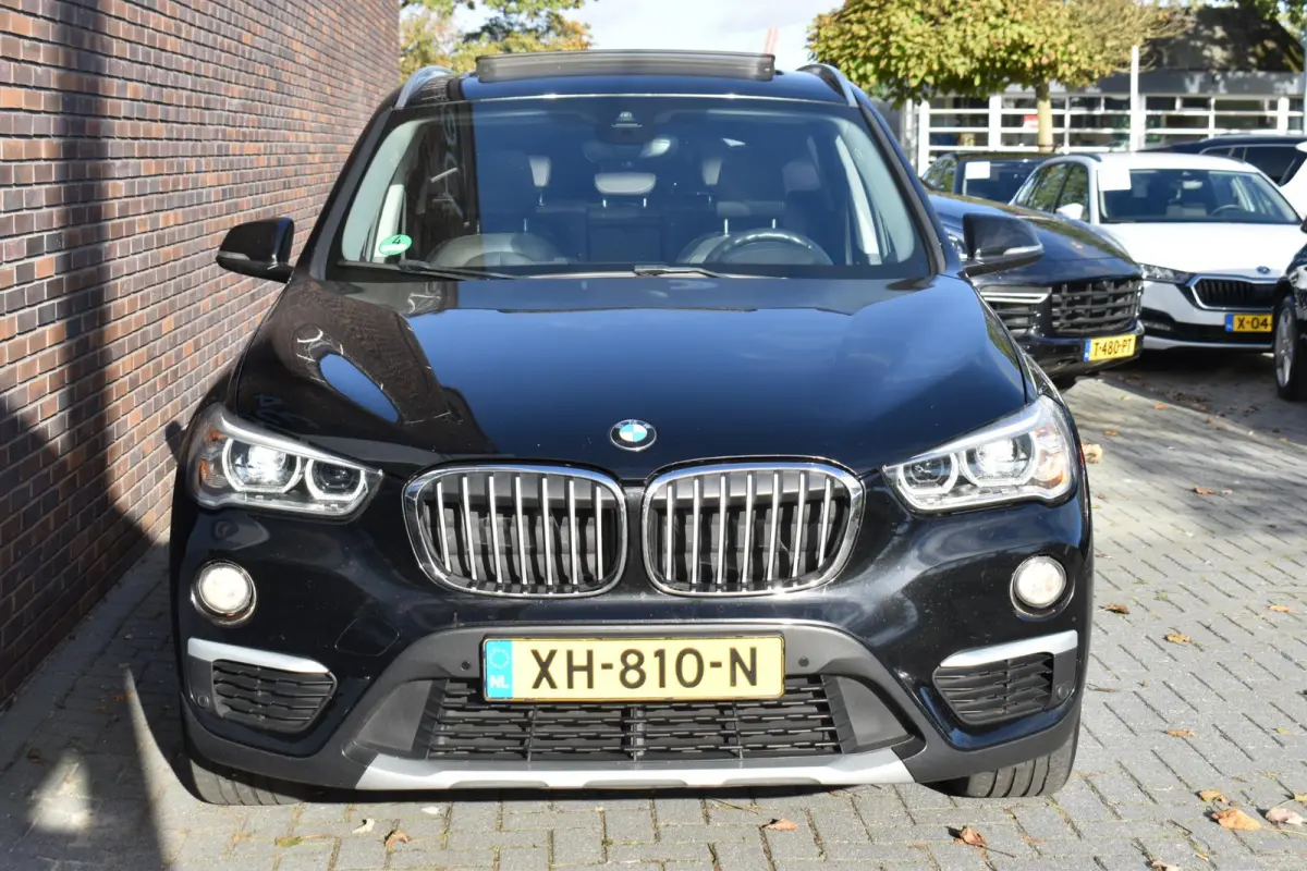 18d 150PK LEDER PANODAK LED LMV NAVI
