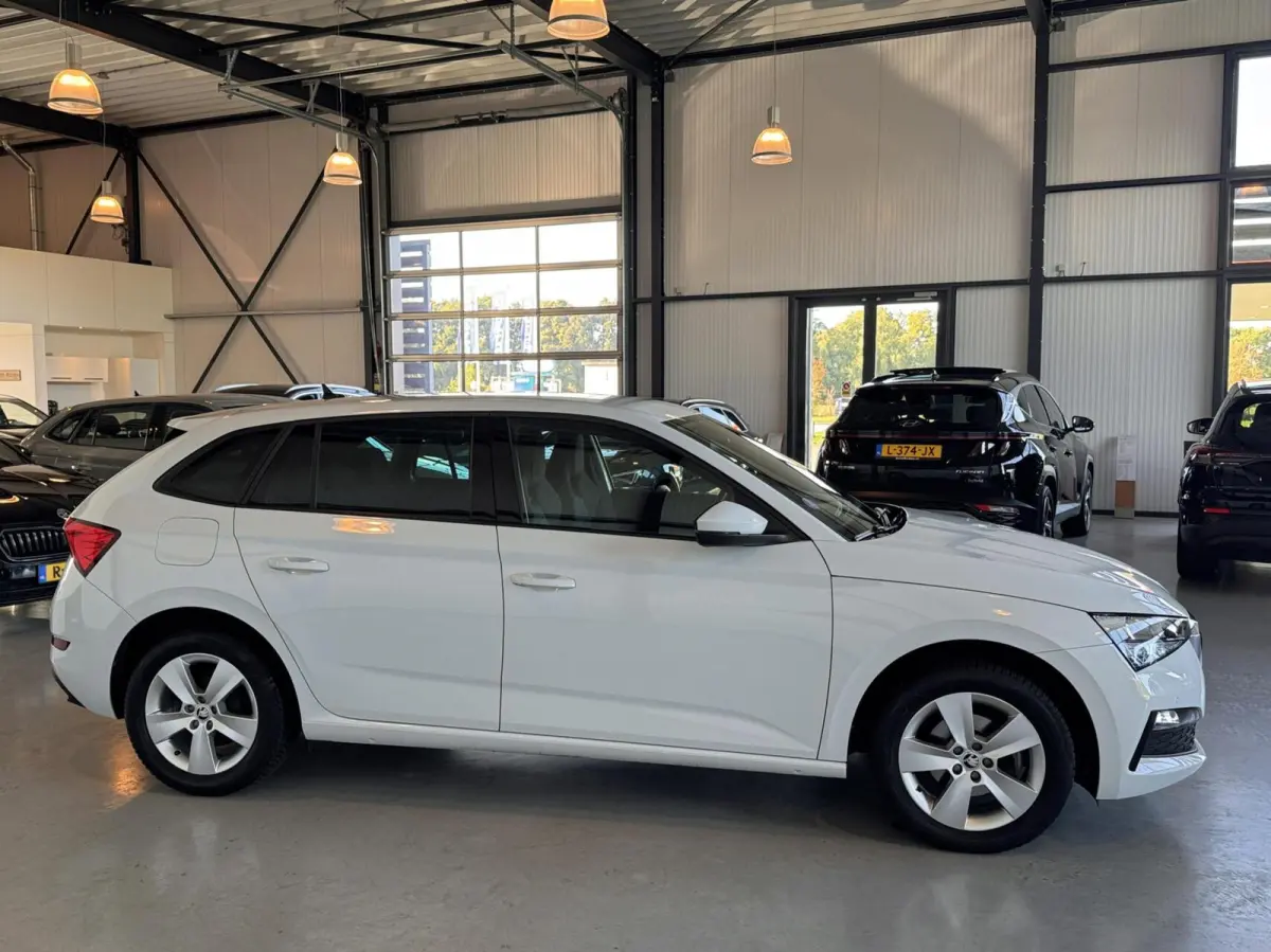 1.0 TSI 81kW Sport Business