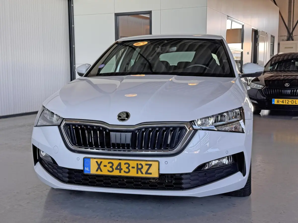 1.0 TSI 81kW Sport Business