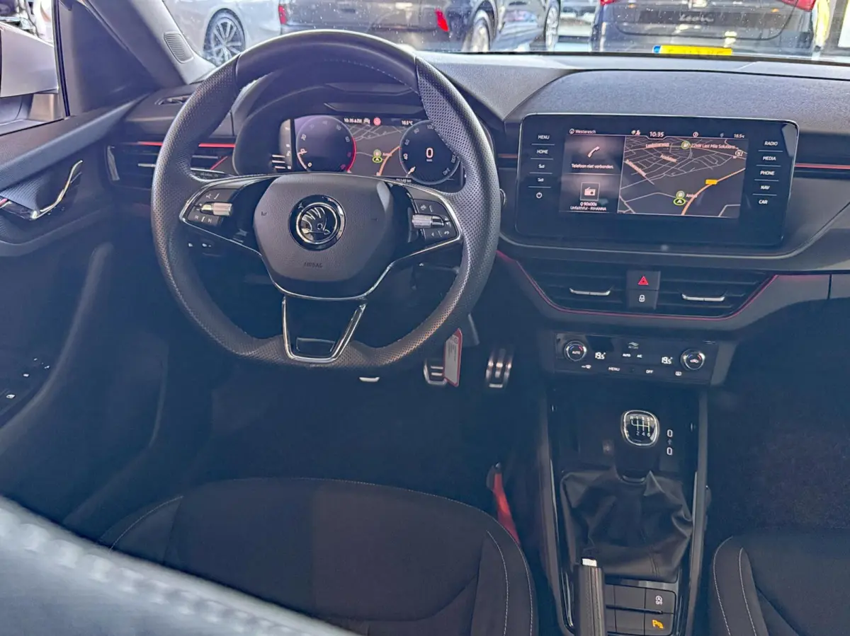 1.0 TSI 81kW Sport Business