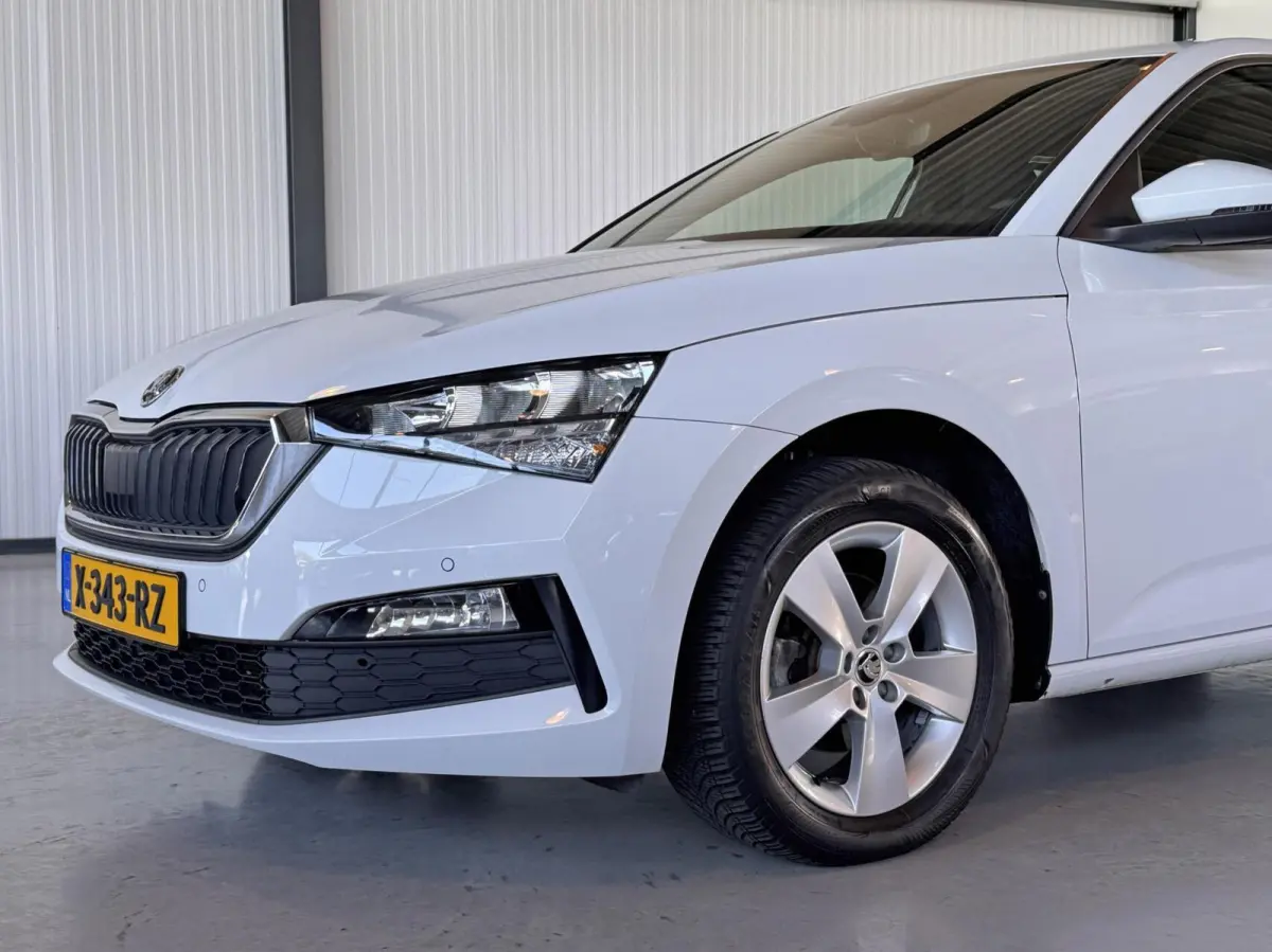 1.0 TSI 81kW Sport Business