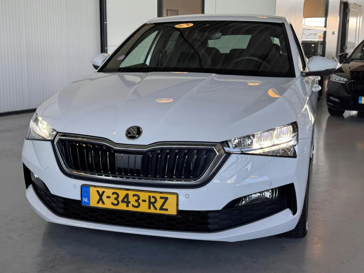 1.0 TSI 81kW Sport Business