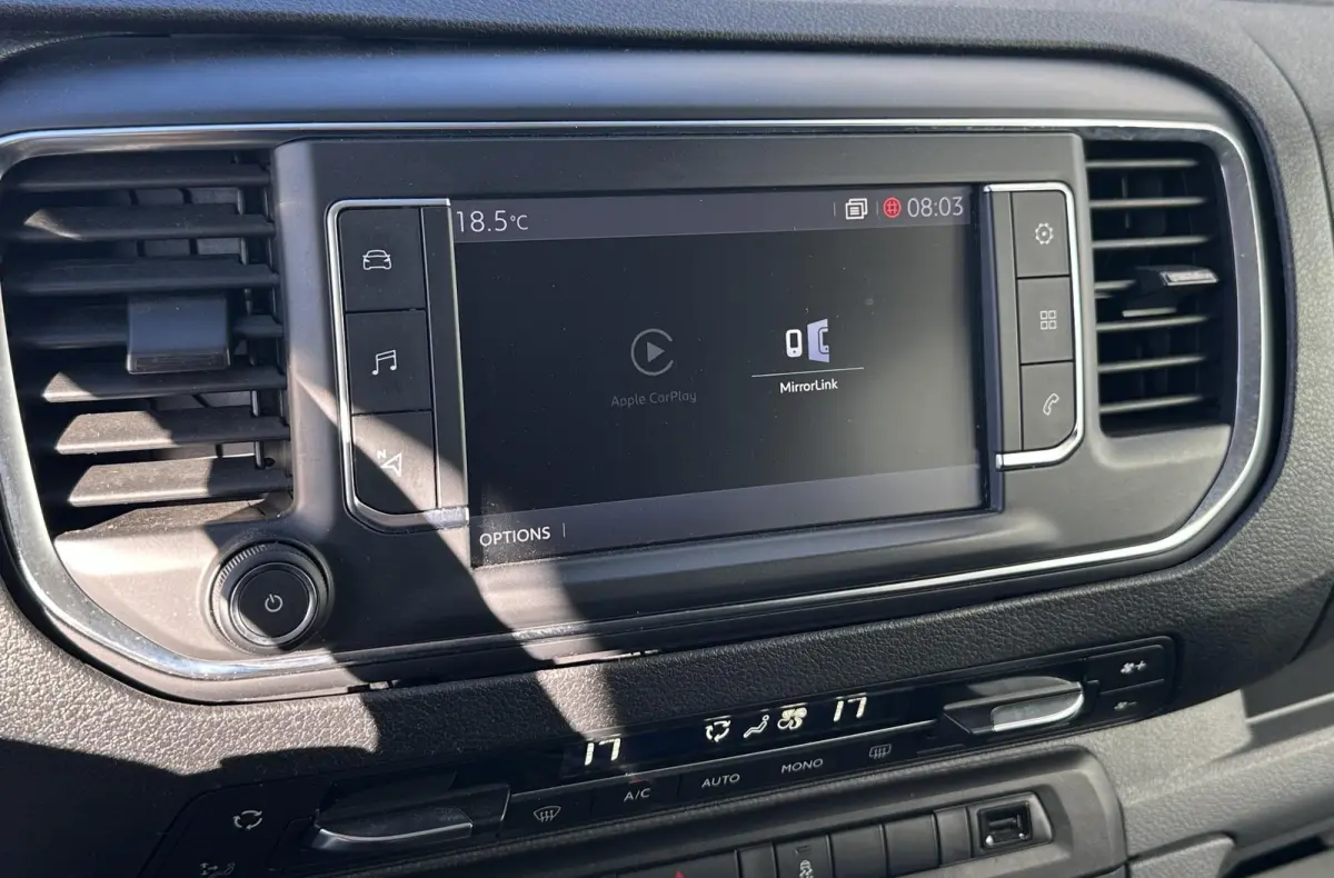 2.0 BlueHDI 120 DC Dubbele cabine MARGE btw vrij Peugeot Expert/Opel Vivaro