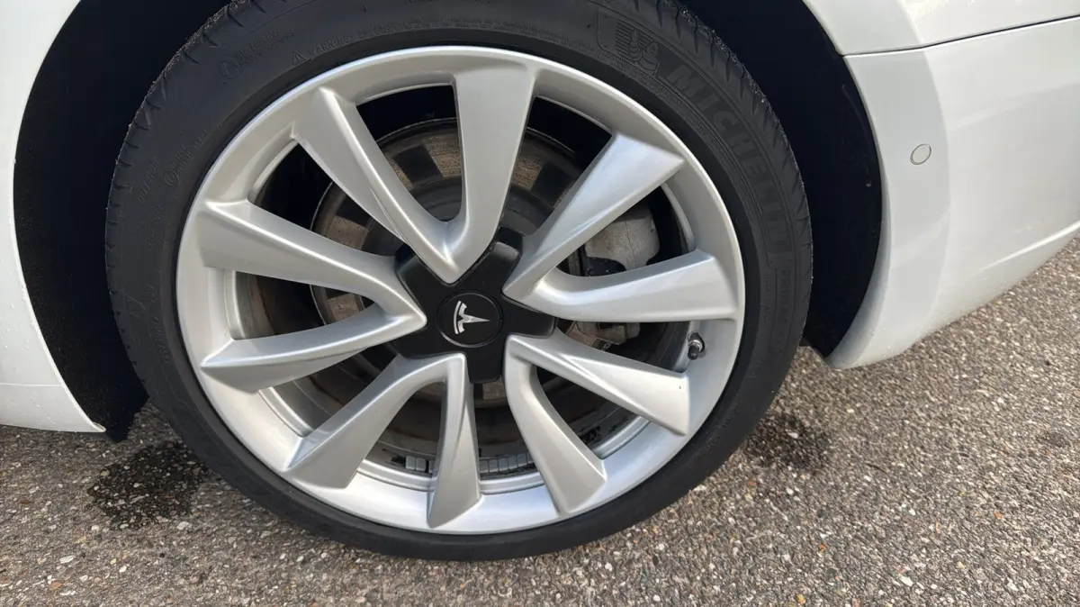 Long Range AWD 75 kWh SOH 100 % NIEUW ACCU PAKKET FACTUUR AANWEZIG !!!!