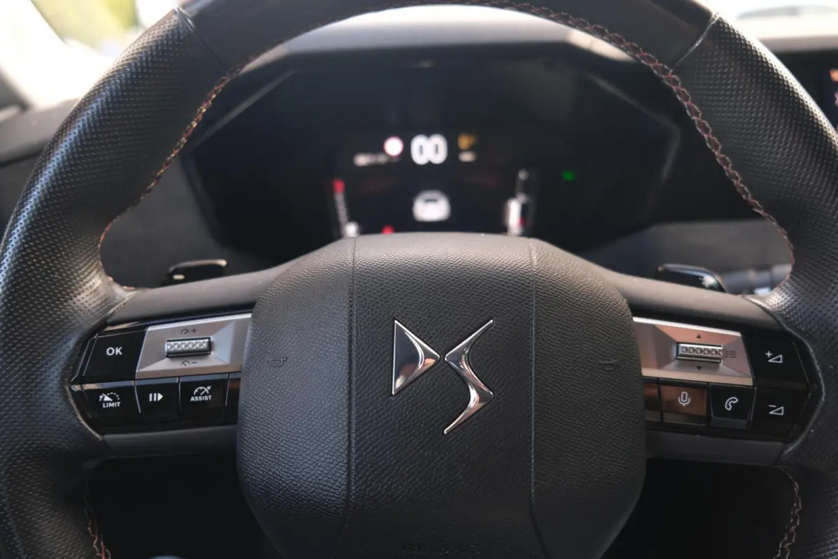 1.2 PureTech Performance Line+|RIJKLAAR!|360°Camera|Stoel+Stuurverwarming|Alcantara|Carplay|Keyless