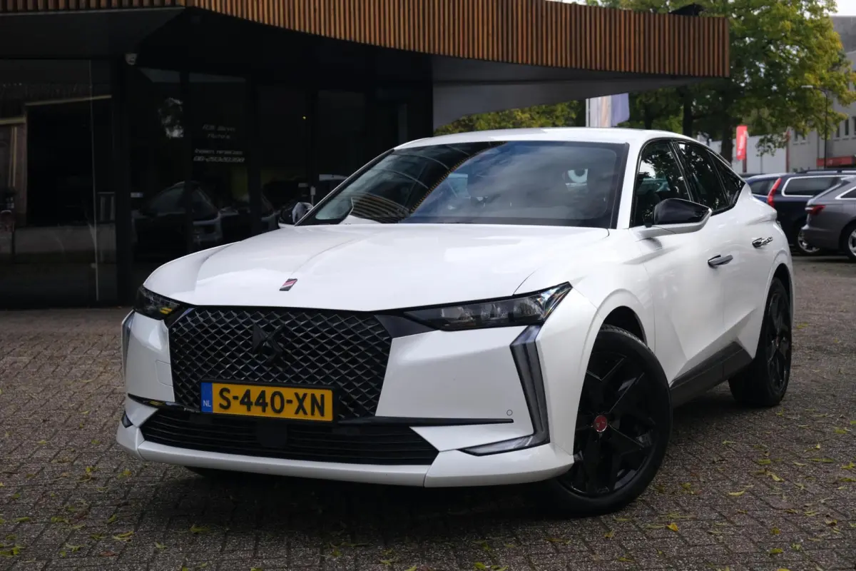 1.2 PureTech Performance Line+|RIJKLAAR!|360°Camera|Stoel+Stuurverwarming|Alcantara|Carplay|Keyless