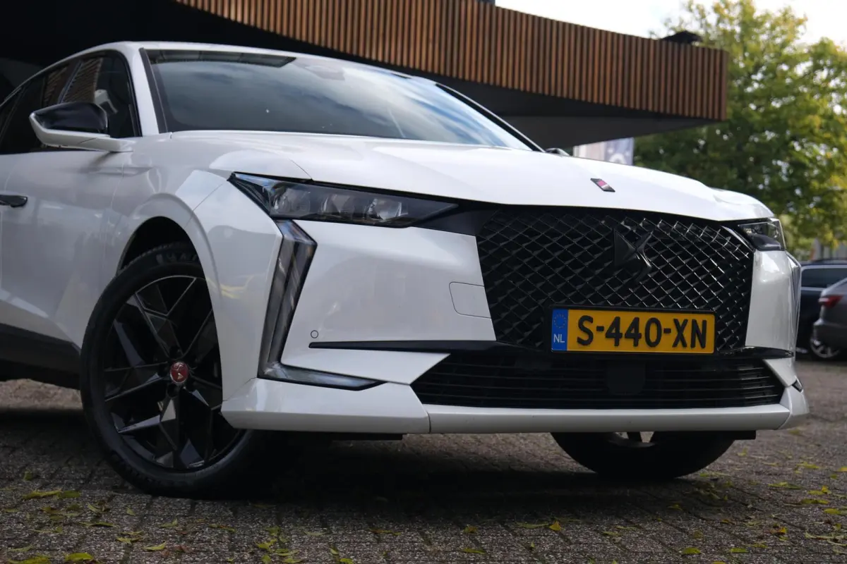 1.2 PureTech Performance Line+|RIJKLAAR!|360°Camera|Stoel+Stuurverwarming|Alcantara|Carplay|Keyless