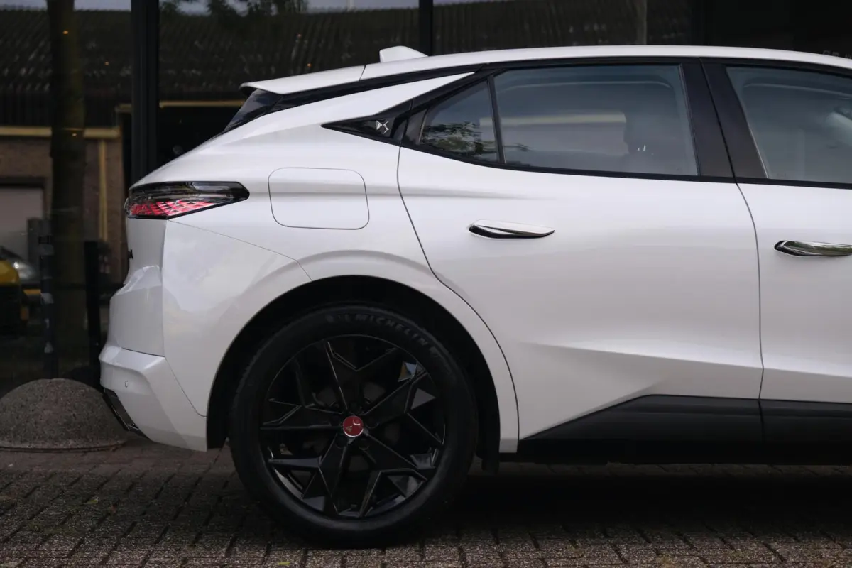 1.2 PureTech Performance Line+|RIJKLAAR!|360°Camera|Stoel+Stuurverwarming|Alcantara|Carplay|Keyless