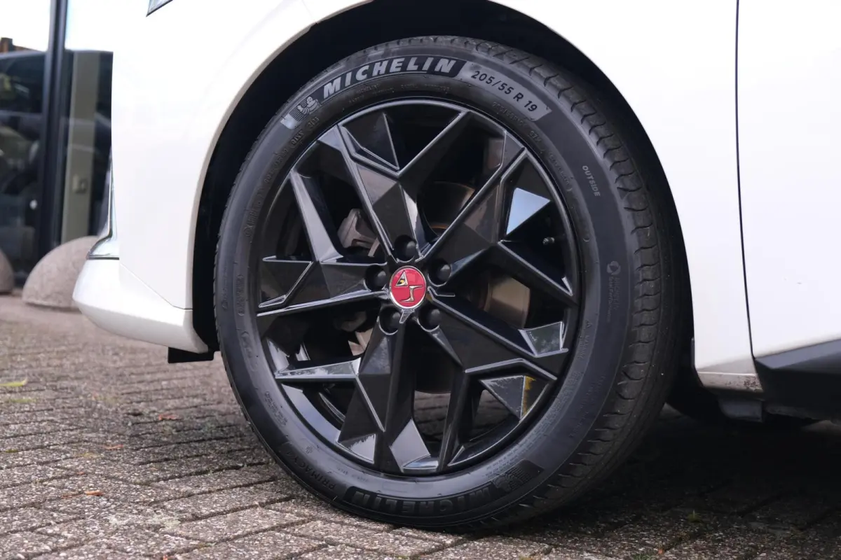 1.2 PureTech Performance Line+|RIJKLAAR!|360°Camera|Stoel+Stuurverwarming|Alcantara|Carplay|Keyless