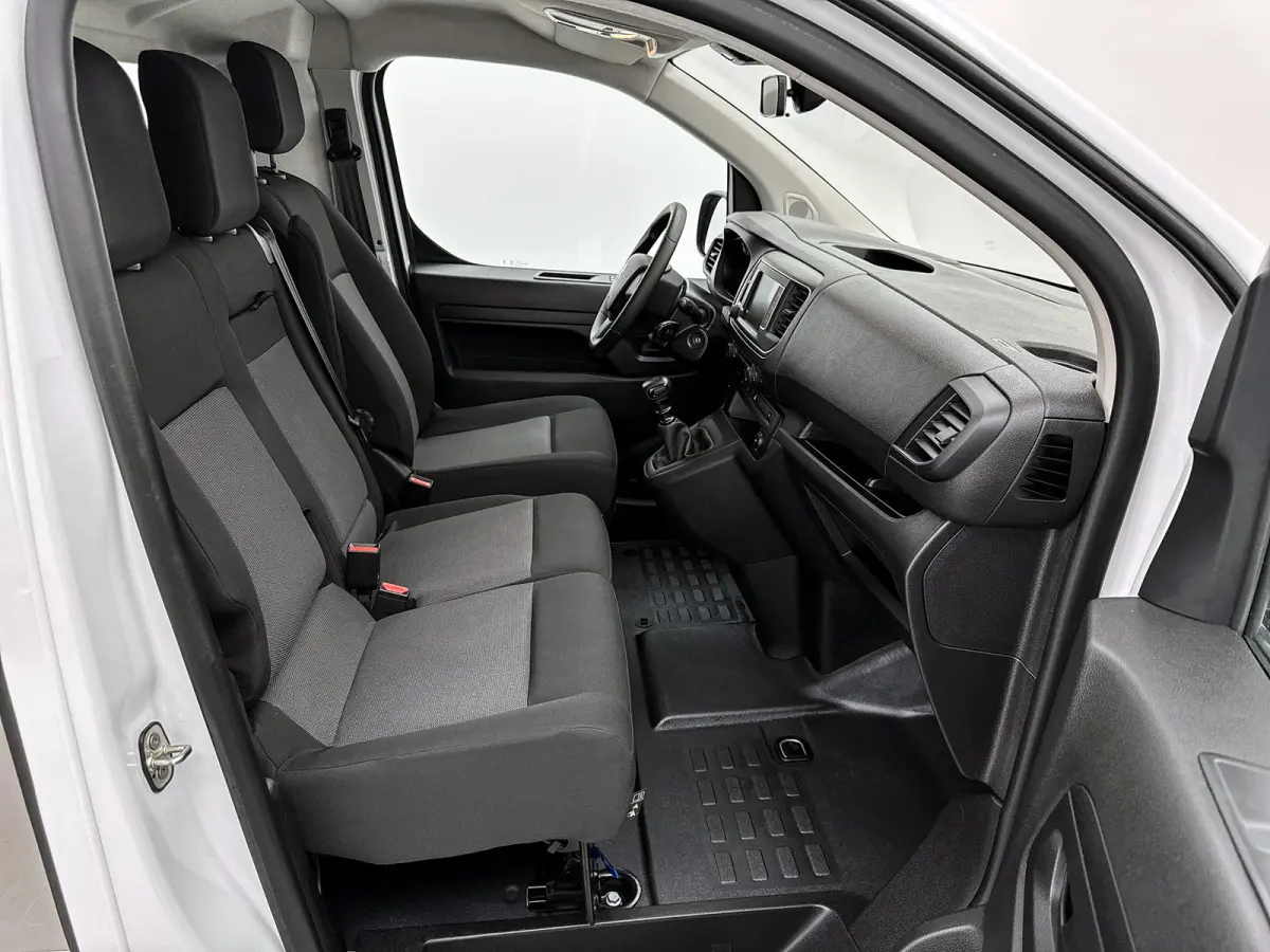 2.0 BlueHDI 145pk L2 2x Schuifdeur Navigatie Trekhaak Cruise control