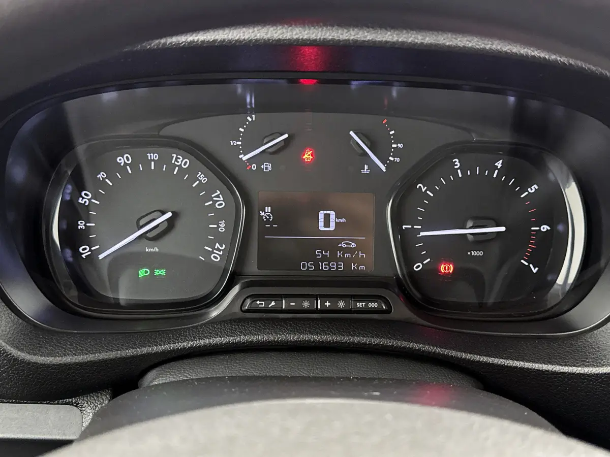 2.0 BlueHDI 145pk L2 2x Schuifdeur Navigatie Trekhaak Cruise control