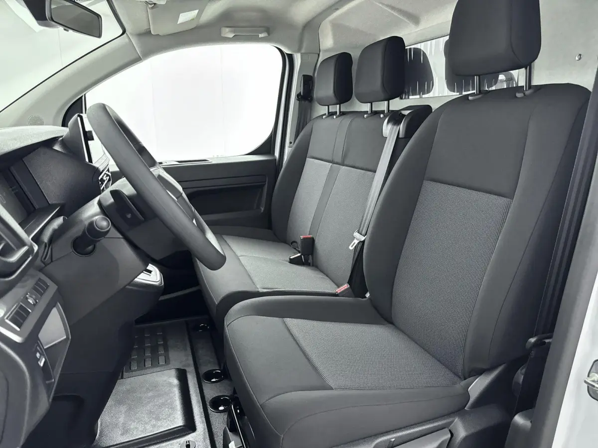 EV L3 75 kWh | Camera | Navigatie | Airco | Cruise control | CarPlay | 3-Zits