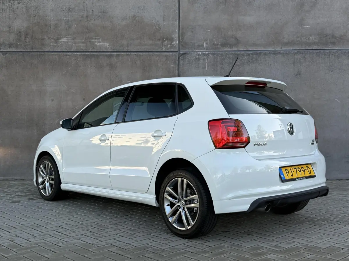 1.2 TSI Comfortline Business R-Line | Airco | CarPlay | Cruise Control |