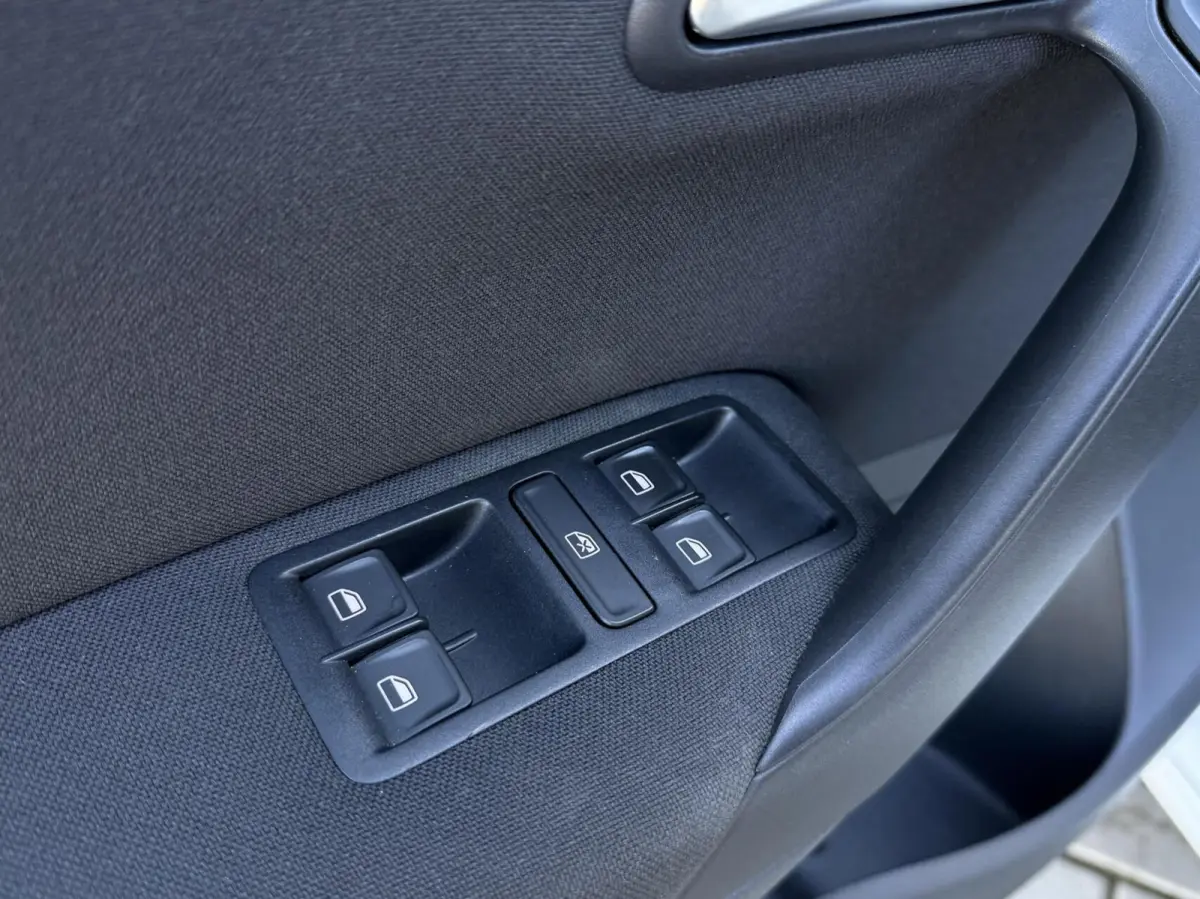 1.2 TSI Comfortline Business R-Line | Airco | CarPlay | Cruise Control |