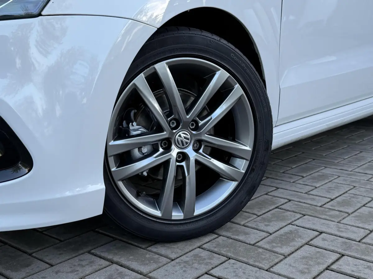 1.2 TSI Comfortline Business R-Line | Airco | CarPlay | Cruise Control |
