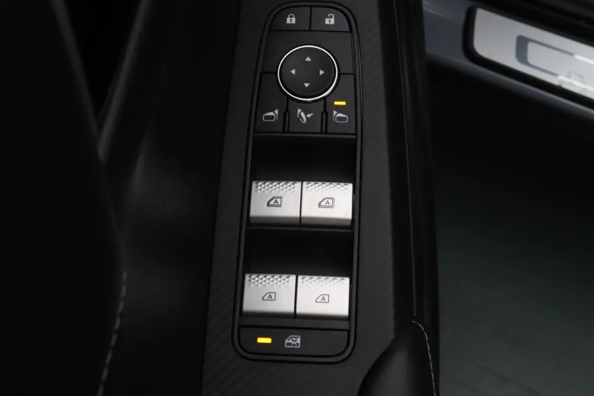 306pk PHEV Business Edition Apple Carplay/Android Auto | Climate