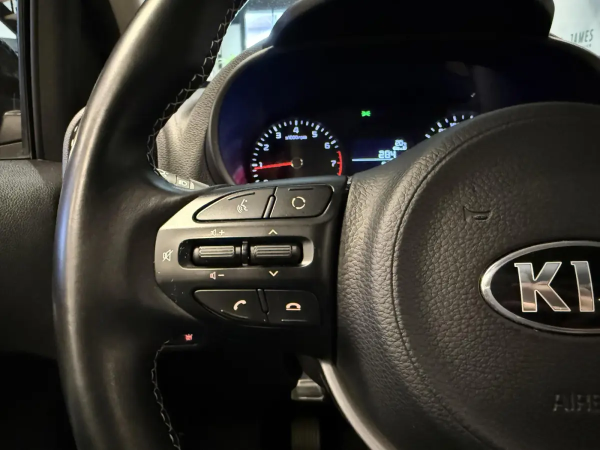 1.0 CVVT Colour Edition |NAVI|CRUISE|ACHTERUITRIJ CAMERA|16"|LED|CARPLAY|4Z|