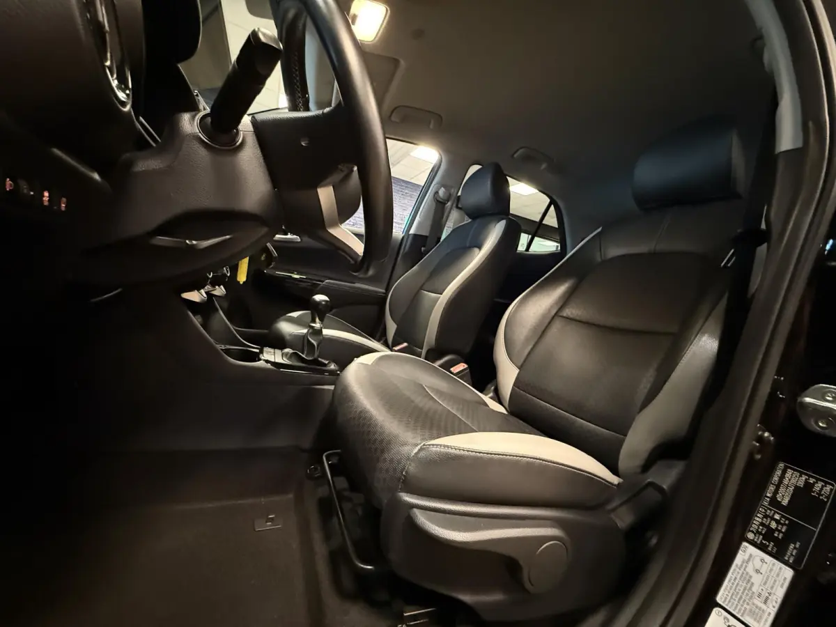 1.0 CVVT Colour Edition |NAVI|CRUISE|ACHTERUITRIJ CAMERA|16"|LED|CARPLAY|4Z|