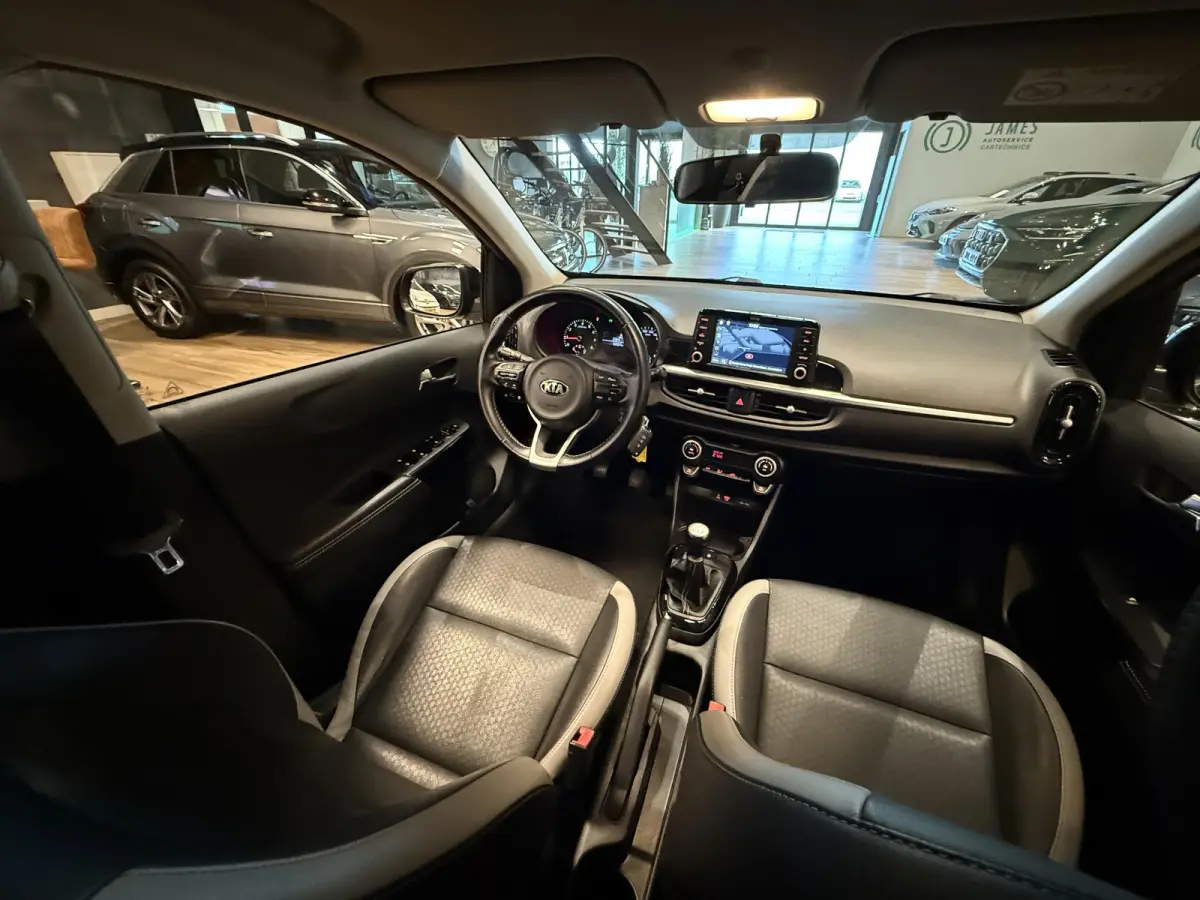 1.0 CVVT Colour Edition |NAVI|CRUISE|ACHTERUITRIJ CAMERA|16"|LED|CARPLAY|4Z|