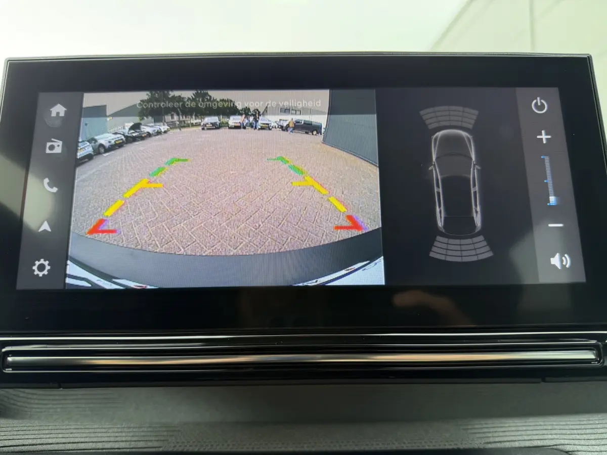 Max 113pk Comfort Range 44 kWh (Camera - Navigatie - LED - Automatische Airco - Apple Carplay - 17"- DAB)