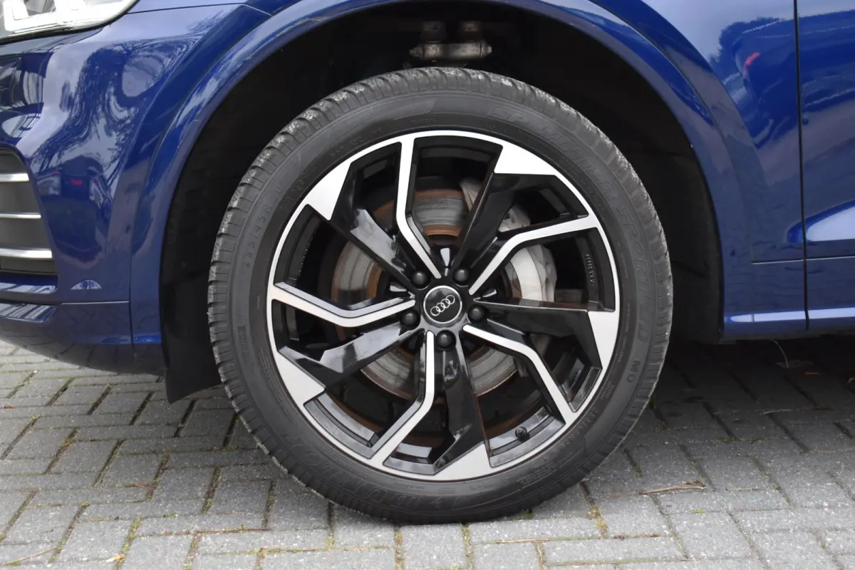 55 TFSI e quattro Competition PANODAK