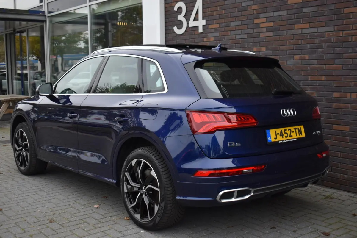 55 TFSI e quattro Competition PANODAK