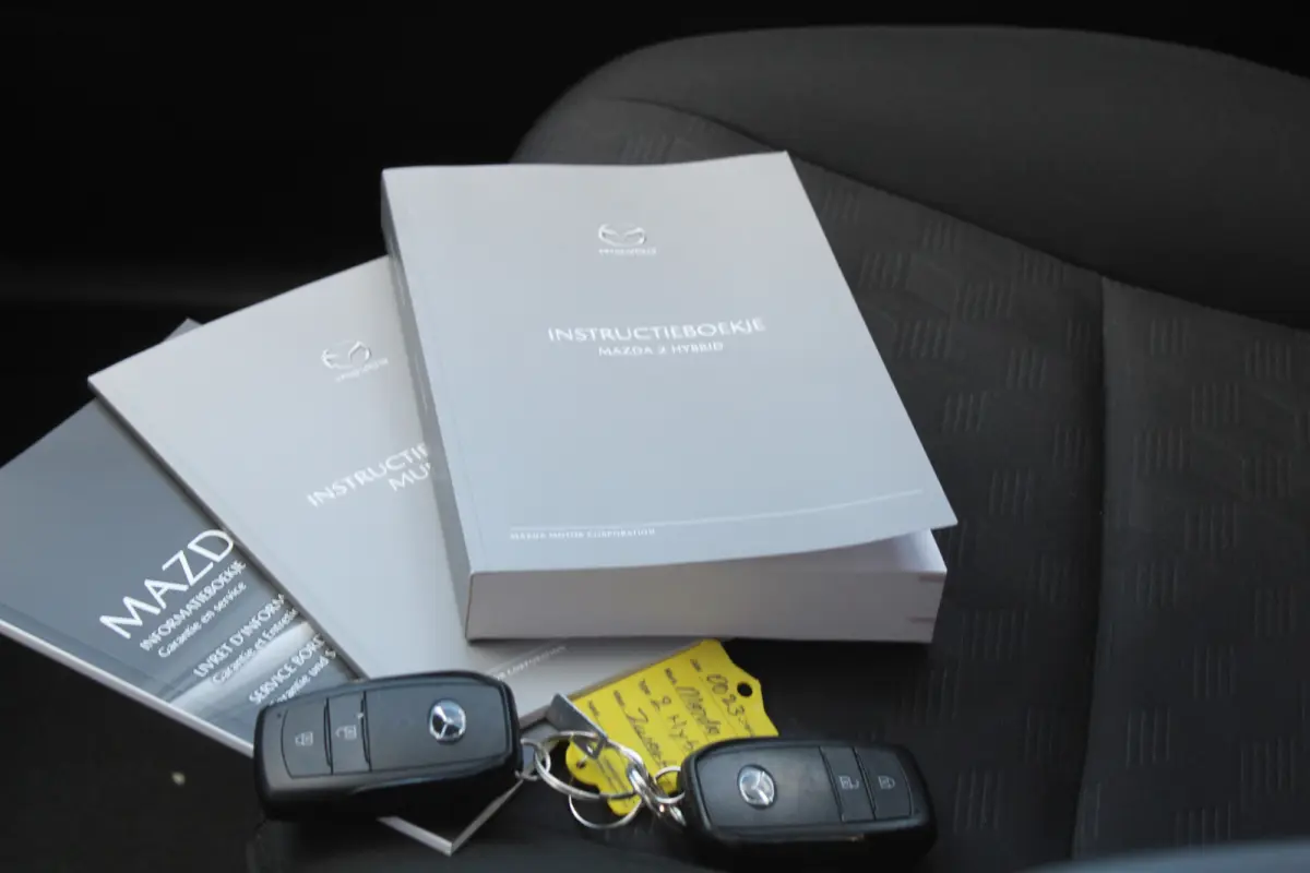 1.5 Exclusive-line l Adaptieve cruise contol l Lane assist l BLIS l PDC l Parkeercamera l Stuur- en stoelverwarming l Apple carplay/ Android auto l 16 inch