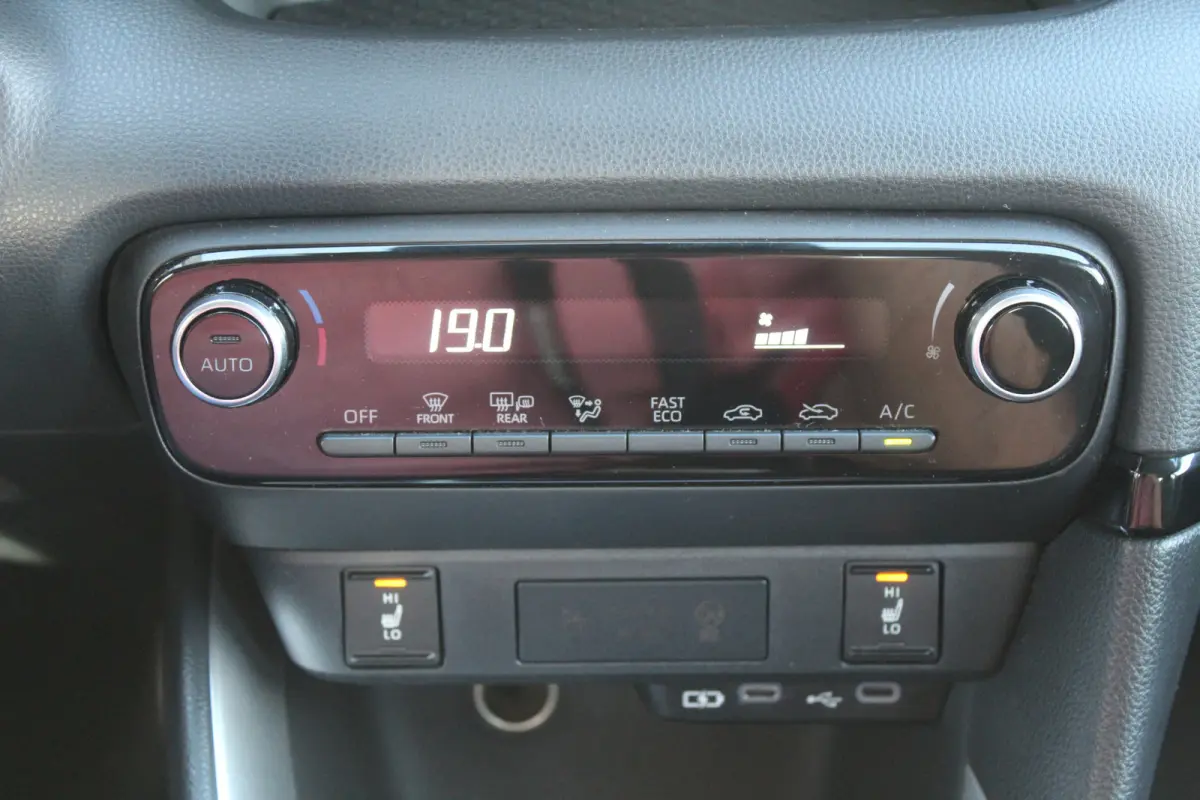 1.5 Exclusive-line l Adaptieve cruise contol l Lane assist l BLIS l PDC l Parkeercamera l Stuur- en stoelverwarming l Apple carplay/ Android auto l 16 inch