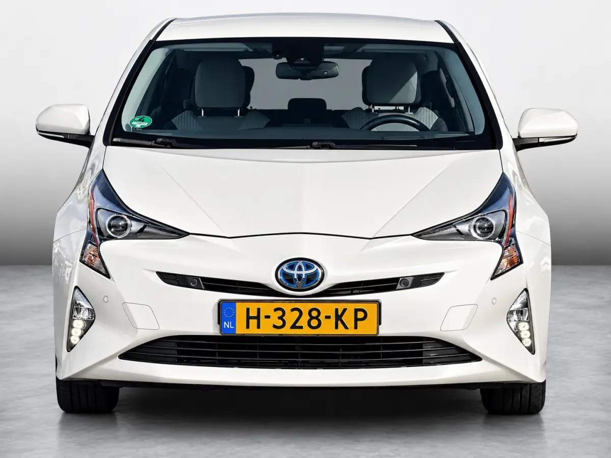 1.8 Executive | Adaptive Cruise | Head-Up | Stoelverwarming | Lederen Bekleding | Dealeronderhouden | Camera | Dodehoek | 1e Eigenaar |