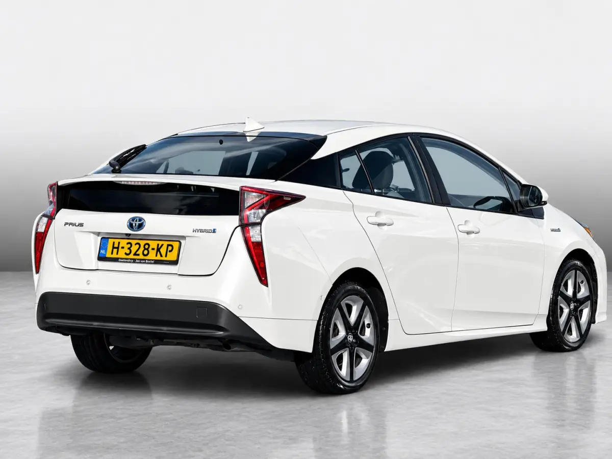1.8 Executive | Adaptive Cruise | Head-Up | Stoelverwarming | Lederen Bekleding | Dealeronderhouden | Camera | Dodehoek | 1e Eigenaar |